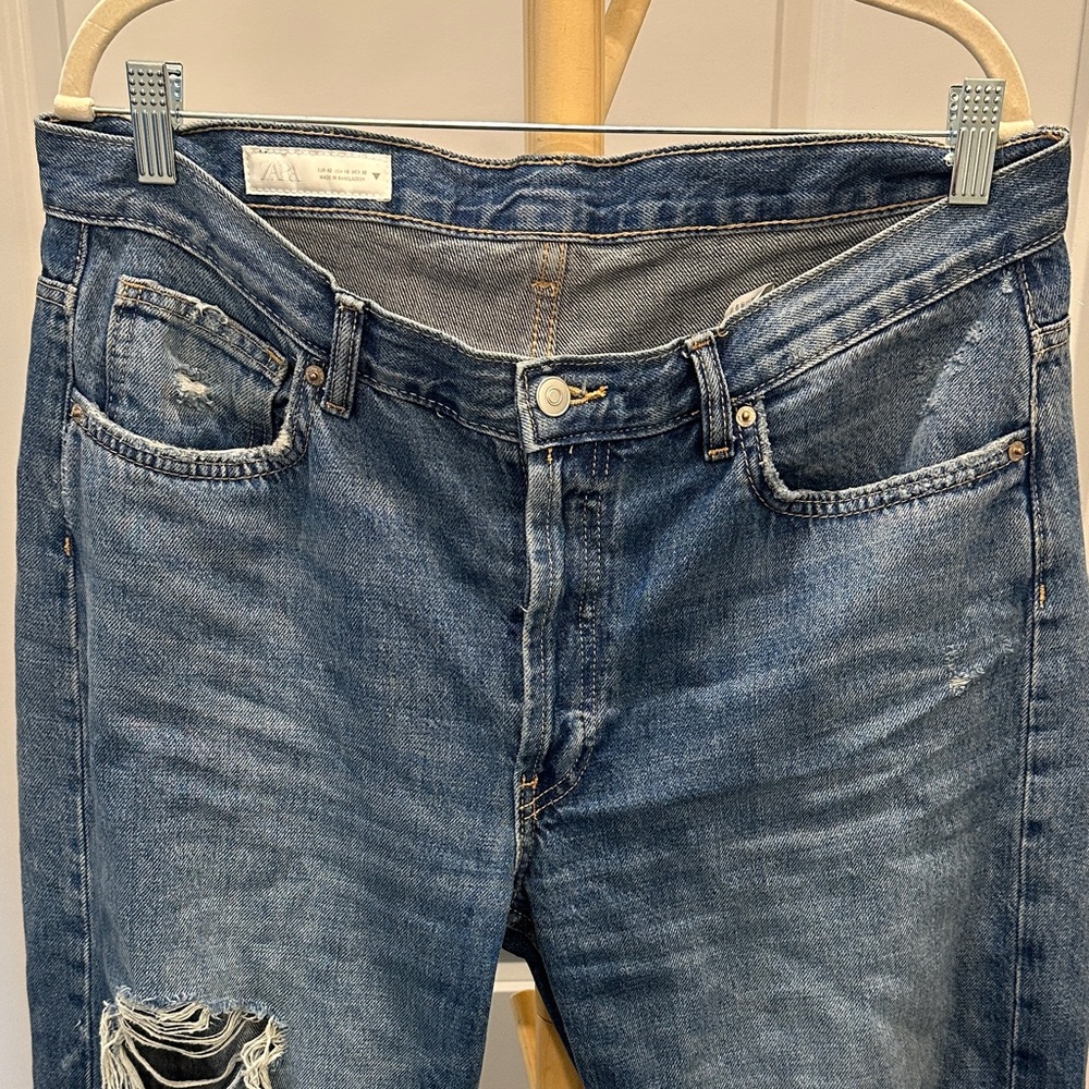 Zara Men's Slim Straight Distressed Blue Jeans